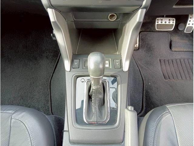 フォレスター ２．０ｉ－Ｓ　アイサイト　４ＷＤ　メモリーナビ　フルセグ　Ｂｌｕｅｔｏｏｔｈ　バックモニター　本革シート　アイサイト　ＥＴＣ　１７インチアルミ　パワーバックドア　パワーシート　シートヒーター　パドルシフト　プッシュスタート（45枚目）