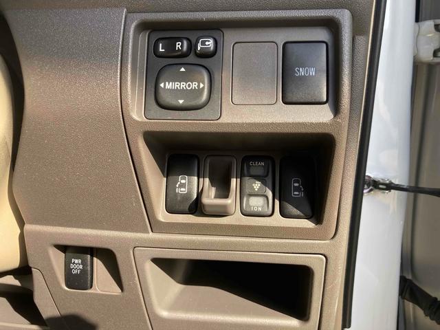 シエンタ Ｇ　バックカメラ　ナビ　ＴＶ　両側電動スライドドア　ＨＩＤ　電動格納ミラー　３列シート　ＣＶＴ　アルミホイール　ＣＤ　ＤＶＤ再生　ＵＳＢ　Ｂｌｕｅｔｏｏｔｈ　衝突安全ボディ　ＡＢＳ　エアコン（8枚目）