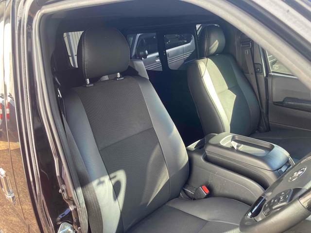 ハイエースバン スーパーGL ダークプライムII 4WD ドライブレコーダー 全周囲カメラ ナビ TV レーンアシスト 衝突被害軽減システム 両側スライドドア オートマチックハイビーム オートライト スマートキー 電動格納ミラー CVT CD(30枚目)