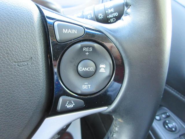 ジェイド ハイブリッドＸ　ＨｏｎｄａＳＥＮＳＩＮＧ　純正ナビ　ＬａｎｅＷａｔｃｈ　後退出庫サポート　レザーシート　ＥＴＣ（13枚目）