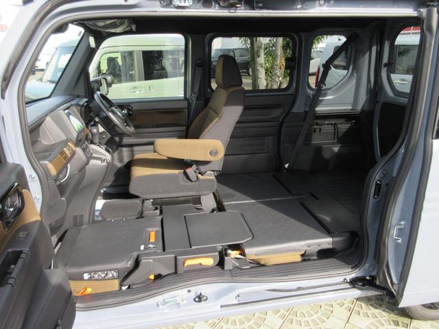 Ｎ－ＶＡＮ ファン　スタイル＋ネイチャー　８インチナビ（16枚目）