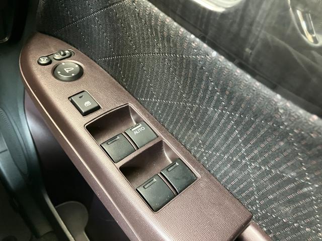 当店では、外装、内装共にしっかりと仕上げ作業を行っております。ルームクリーニング、外装の磨きをさせて頂いております。お車の事は、当店におまかせください。