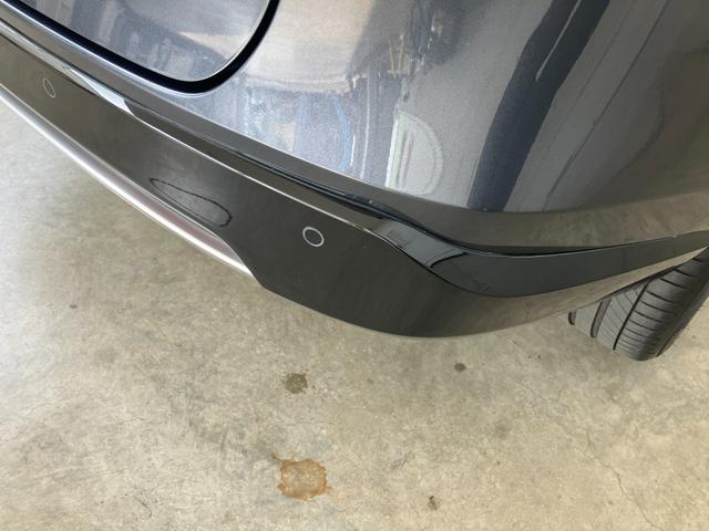 ホンダセンシング装着車となっております。衝突軽減ブレーキ、誤発進抑制機能、歩行者事故低減ステアリング、路外逸脱抑制機能、アダプティブクルーズコントロール、車線維持支援システム他、８つの機能で幅広く支援