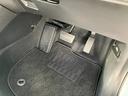 ホンダセンシング装着車となっております。衝突軽減ブレーキ、誤発進抑制機能、歩行者事故低減ステアリング、路外逸脱抑制機能、アダプティブクルーズコントロール、車線維持支援システム他、8つの機能で幅広く支援