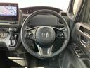 ホンダセンシング装着車となっております。衝突軽減ブレーキ、誤発進抑制機能、歩行者事故低減ステアリング、路外逸脱抑制機能、アダプティブクルーズコントロール、車線維持支援システム他、8つの機能で幅広く支援