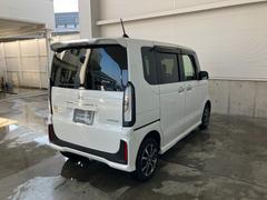 ホンダセンシング装着車となっております。衝突軽減ブレーキ、誤発進抑制機能、歩行者事故低減ステアリング、路外逸脱抑制機能、アダプティブクルーズコントロール、車線維持支援システム他、８つの機能で幅広く支援 6