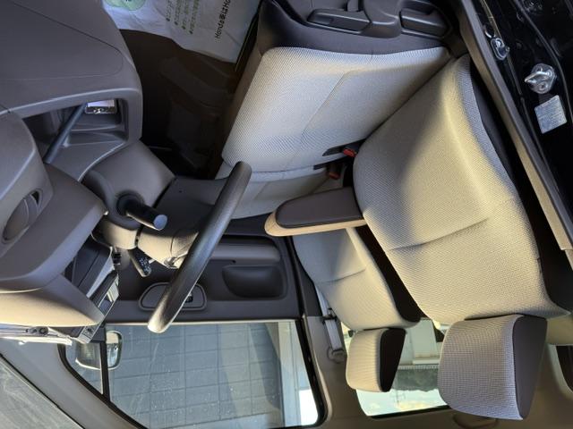 N-WGN L 4WD CDチューナー シートヒーター LEDヘッドライト フロアマット スマートキー クルーズコントロール バックカメラ(16枚目)