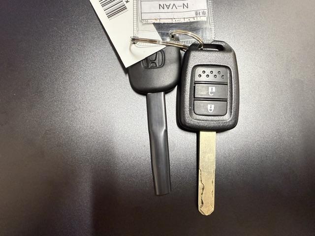 キーレスエントリーなのでボタン操作でドアの施錠・解錠がしていただけます♪