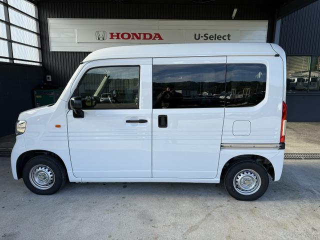 【内外装】専門スタッフが徹底的にクリーニングを施しております。綺麗な状態で納車させていただきます。