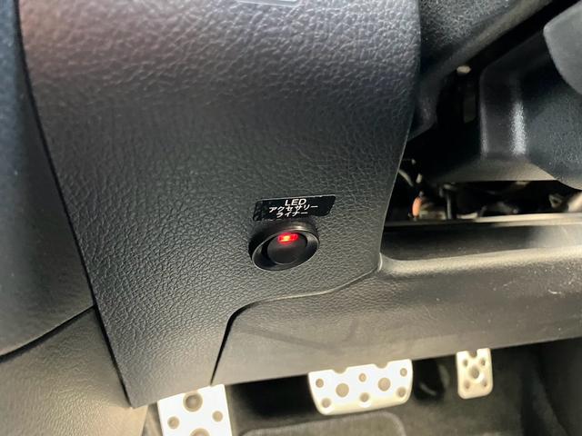 レヴォーグ １．６ＧＴ－Ｓアイサイト　４ＷＤ　ターボ　純正メモリーナビ　フルセグＴＶ　バックカメラ　Ｂｌｕｅｔｏｏｔｈオーディオ　ＥＴＣ　スマートキー　プッシュスタート　衝突被害軽減システム　純正１８インチアルミ　ＬＥＤヘッドライト（57枚目）