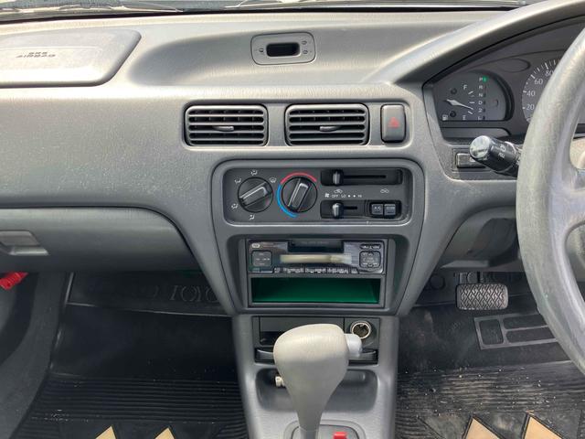 コルサ ＡＸ　ＡＴ　カセット　ＡＢＳ　エアコン　パワーステアリング　パワーウィンドウ　運転席エアバッグ　助手席エアバッグ（4枚目）