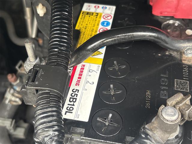 ご覧いただきありがとうございます♪気になったお車がありましたらお気軽にお電話をください♪