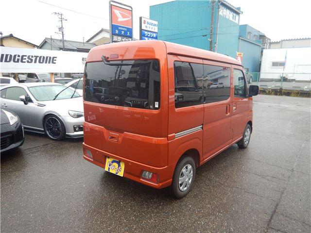ピクシスバン クルーズターボ　４ＷＤ　禁煙車　スマートアシスト　スマートキー　プッシュスタート　　デジタルインナーミラー　９インチアンドロイドタブレット　バックカメラ　アンドロイドオート　追加メーター　ＬＥＤバルブ（2枚目）