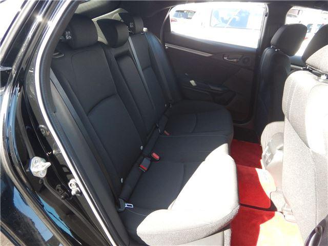 シビック ハッチバック 禁煙車 ホンダセンシング パドルシフト LEDヘッドライト 純正7インチナビ バックカメラ Bluetoothオーディオ フルセグTV/DVD再生 シートヒーター 電動パーキングブレーキ(9枚目)