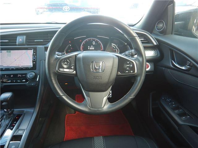 シビック ハッチバック 禁煙車 ホンダセンシング パドルシフト LEDヘッドライト 純正7インチナビ バックカメラ Bluetoothオーディオ フルセグTV/DVD再生 シートヒーター 電動パーキングブレーキ(15枚目)