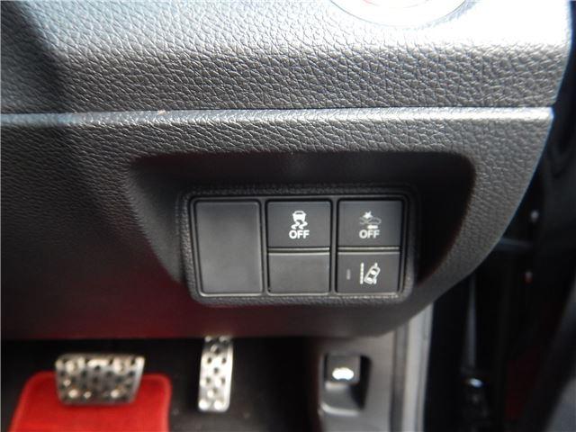 シビック ハッチバック 禁煙車 ホンダセンシング パドルシフト LEDヘッドライト 純正7インチナビ バックカメラ Bluetoothオーディオ フルセグTV/DVD再生 シートヒーター 電動パーキングブレーキ(21枚目)