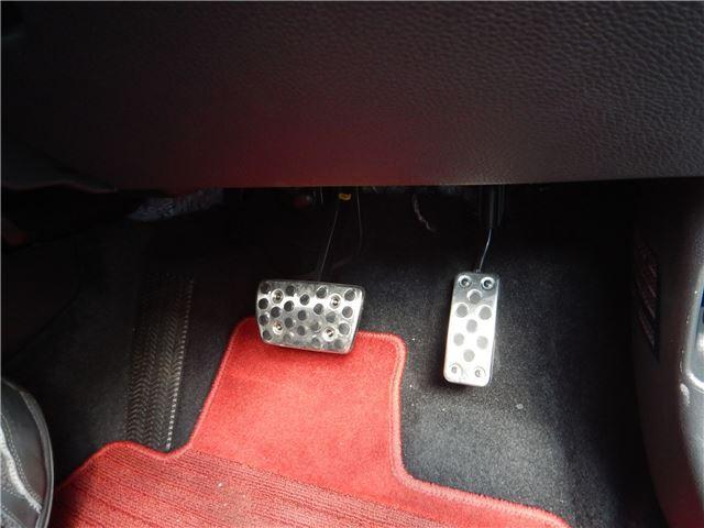 シビック ハッチバック 禁煙車 ホンダセンシング パドルシフト LEDヘッドライト 純正7インチナビ バックカメラ Bluetoothオーディオ フルセグTV/DVD再生 シートヒーター 電動パーキングブレーキ(29枚目)