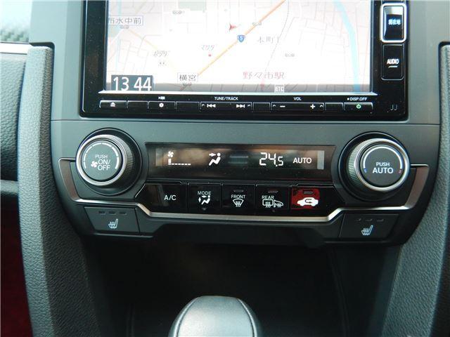 シビック ハッチバック 禁煙車 ホンダセンシング パドルシフト LEDヘッドライト 純正7インチナビ バックカメラ Bluetoothオーディオ フルセグTV/DVD再生 シートヒーター 電動パーキングブレーキ(30枚目)