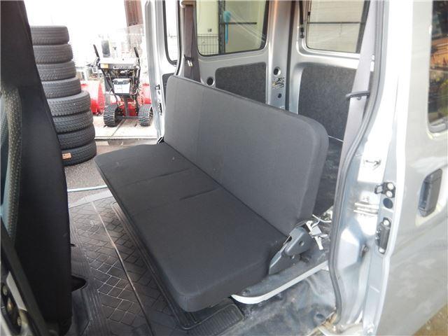 ナビ、ドライブレコーダー等の取付はもちろん、ライトのバルブ、車高調、エアロ取付、塗装、フィルム、ラッピング等カスタムも扱っております！お気軽にお問い合わせくださいませ！