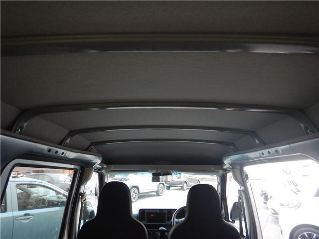 ナビ、ドライブレコーダー等の取付はもちろん、ライトのバルブ、車高調、エアロ取付、塗装、フィルム、ラッピング等カスタムも扱っております！お気軽にお問い合わせくださいませ！