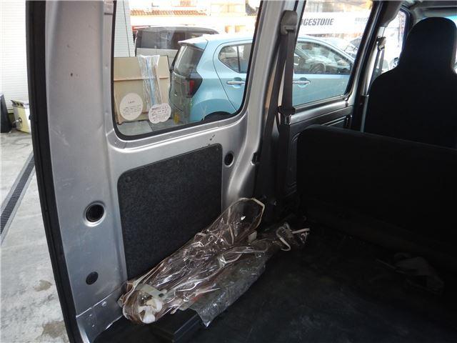 ナビ、ドライブレコーダー等の取付はもちろん、ライトのバルブ、車高調、エアロ取付、塗装、フィルム、ラッピング等カスタムも扱っております！お気軽にお問い合わせくださいませ！