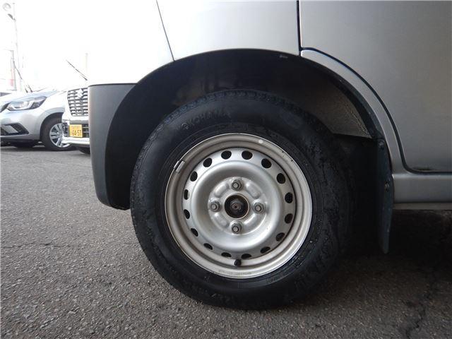 ナビ、ドライブレコーダー等の取付はもちろん、ライトのバルブ、車高調、エアロ取付、塗装、フィルム、ラッピング等カスタムも扱っております！お気軽にお問い合わせくださいませ！