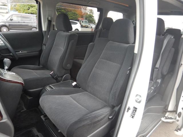 ヴェルファイア ２．４Ｚ　禁煙車　７人乗　両側パワースライドドア　純正８インチナビ　バックカメラ　ＢＴオーディオ　ＥＴＣ　ナノイー機能付オートエアコン　クリアランスソナー　ＨＩＤライト　純正１８インチＡＷ（11枚目）