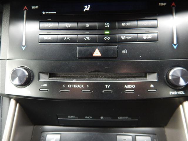 ナビ、ドライブレコーダー等の取付はもちろん、ライトのバルブ、車高調、エアロ取付、塗装、フィルム、ラッピング等カスタムも扱っております！お気軽にお問い合わせくださいませ！