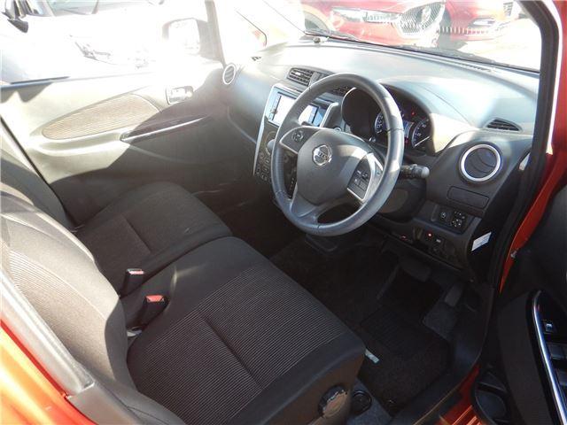 デイズ ハイウェイスター　Ｇターボ　禁煙車　エマージェンシーブレーキ　アラウンドビューモニター　７インチナビ　ＢＴオーディオ　フルセグＴＶ　ＥＴＣ　クルーズコントロール　ＨＩＤヘッドライト　スマートキー　プッシュスタート（30枚目）