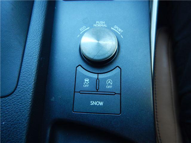 IS IS200t バージョンL 禁煙車 プリクラッシュセーフティ レーダークルーズコントロール ブラウンレザーシート/シートヒーター/ベンチレーション 7インチSDナビ バックカメラ BTオーディオ ハンドルヒーター HIDライト(29枚目)