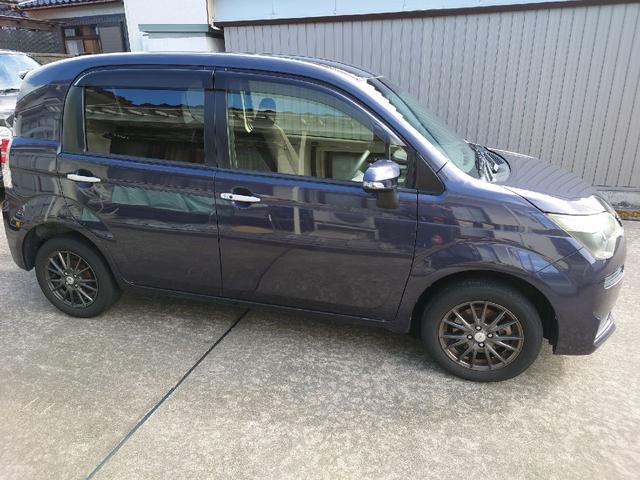 スペイド F 4WD 禁煙車 ワンオーナー 電動スライドドア プッシュスタート SDナビ テレビ(7枚目)