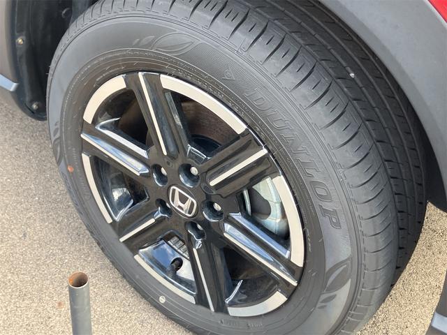 ヴェゼル Ｇ　４ＷＤ　バックカメラ　クリアランスソナー　オートクルーズコントロール　レーンアシスト　衝突被害軽減システム　ナビ　ＴＶ　オートライト　ＬＥＤヘッドランプ　アルミホイール　スマートキー（20枚目）