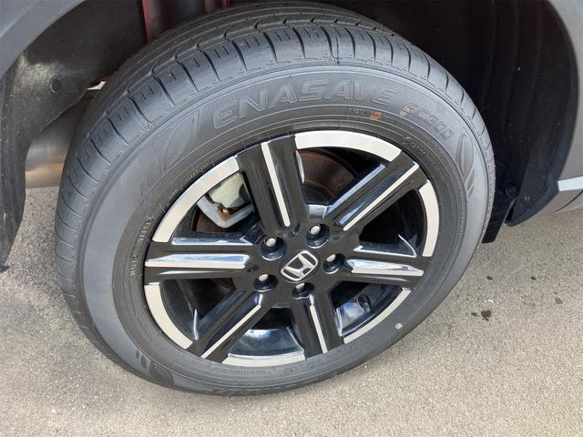 ヴェゼル Ｇ　４ＷＤ　バックカメラ　クリアランスソナー　オートクルーズコントロール　レーンアシスト　衝突被害軽減システム　ナビ　ＴＶ　オートライト　ＬＥＤヘッドランプ　アルミホイール　スマートキー（21枚目）