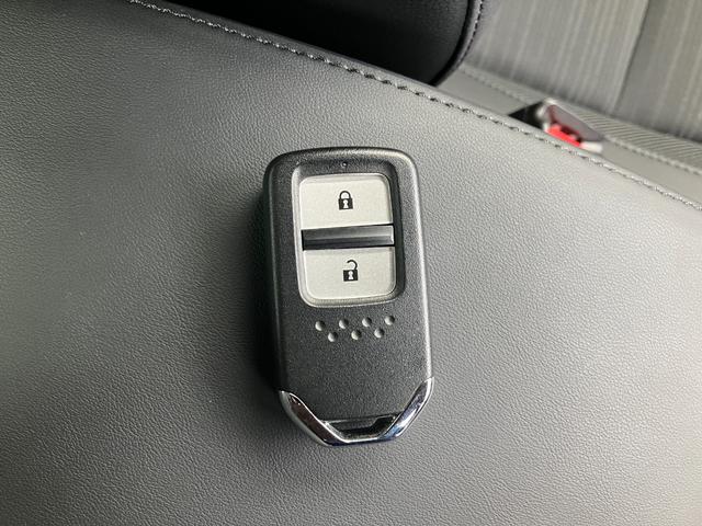 WR-V Z+ ブラックスタイル バックカメラ クリアランスソナー オートクルーズコントロール レーンアシスト 衝突被害軽減システム ナビ オートライト LEDヘッドランプ アルミホイール スマートキー 電動格納ミラー CVT(10枚目)