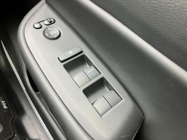 フィット ホーム 4WD バックカメラ クリアランスソナー オートクルーズコントロール レーンアシスト 衝突被害軽減システム オートライト LEDヘッドランプ スマートキー 電動格納ミラー CVT 盗難防止システム(27枚目)