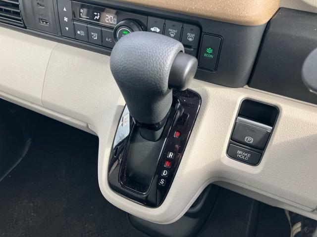 N-BOX ベースグレード バックカメラ 両側スライド・片側電動 クリアランスソナー オートクルーズコントロール レーンアシスト 衝突被害軽減システム オートライト LEDヘッドランプ スマートキー アイドリングストップ(7枚目)