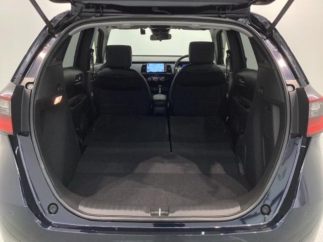 フィット e:HEVホーム H SENSING 新車保証 試乗車 ワンオ-ナ- ナビVXU-245FTi TV Rカメラ CD録音 BTオ-ディオ DVD ドラレコ ETC LEDライト VSA クルコン スマ-トキ- 1オナ(19枚目)