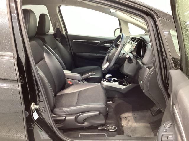 フィットハイブリッド Lパッケージ 1年保証 ナビVXM-155VSi TV Rカメラ BTオ-ディオ DVD ETC LEDライト VSA クルコン スマ-トキ- 盗難防止装置 整備記録簿 AAC スペアキ- Wエアバッグ ESC(18枚目)