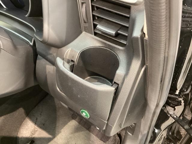 フィットハイブリッド Lパッケージ 1年保証 ナビVXM-155VSi TV Rカメラ BTオ-ディオ DVD ETC LEDライト VSA クルコン スマ-トキ- 盗難防止装置 整備記録簿 AAC スペアキ- Wエアバッグ ESC(25枚目)