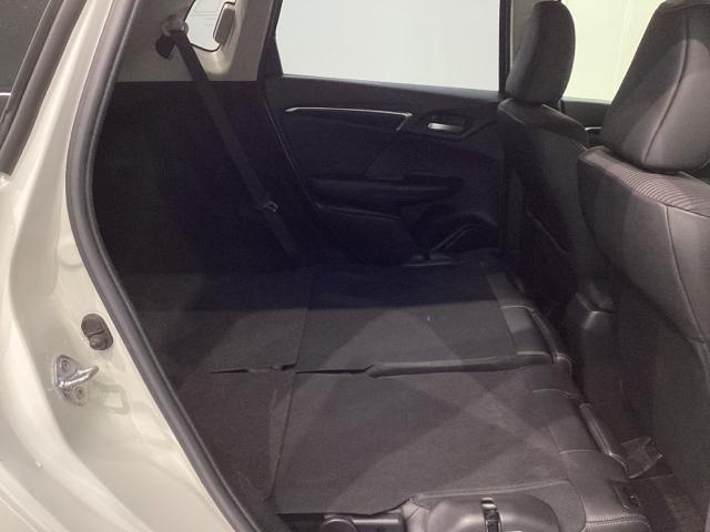 豊富に在庫を取り揃えています。軽自動車からミニバン、セダン、ＳＵＶ、話題のハイブリッド車などなど続々入荷中です！