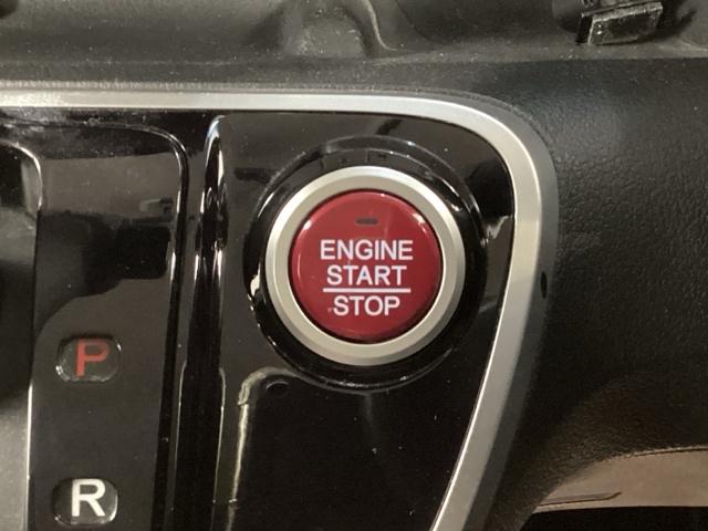 Ｎ－ＢＯＸ Ｇ・Ｌパッケージ　１年保証　ワンオーナー　ナビ　Ｒカメラ　ＥＴＣ　ＶＳＡ　ベンチシート　スマートキー　盗難防止装置　整備記録簿　ＡＡＣ　Ｗエアバッグ　ベンチ席　メンテナンスノート　１オ－ナ－　カラーバックモニター（12枚目）