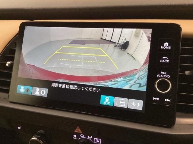 フィット ｅ：ＨＥＶリュクス　Ｈ　ＳＥＮＳＩＮＧ　革シ－ト　最長５年保証　ワンオーナー　純正ナビ　ＴＶ　Ｒカメラ　マルチビュー　ＢＴオ－ディオ　ＥＴＣ　ＬＥＤライト　ＶＳＡ　シートヒーター　クルコン　アルミ　フォグ　スマートキー（7枚目）