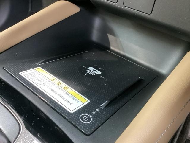 フィット ｅ：ＨＥＶリュクス　Ｈ　ＳＥＮＳＩＮＧ　革シ－ト　最長５年保証　ワンオーナー　純正ナビ　ＴＶ　Ｒカメラ　マルチビュー　ＢＴオ－ディオ　ＥＴＣ　ＬＥＤライト　ＶＳＡ　シートヒーター　クルコン　アルミ　フォグ　スマートキー（29枚目）