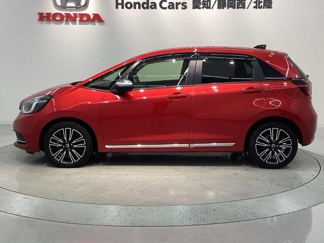 フィット ｅ：ＨＥＶリュクス　Ｈ　ＳＥＮＳＩＮＧ　革シ－ト　最長５年保証　ワンオーナー　純正ナビ　ＴＶ　Ｒカメラ　マルチビュー　ＢＴオ－ディオ　ＥＴＣ　ＬＥＤライト　ＶＳＡ　シートヒーター　クルコン　アルミ　フォグ　スマートキー（47枚目）