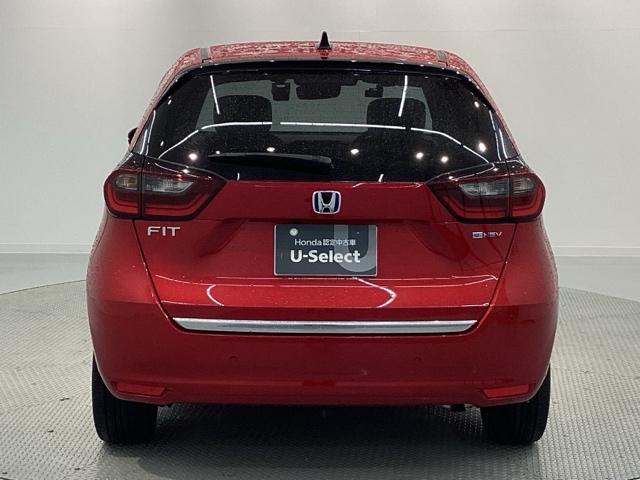 フィット ｅ：ＨＥＶリュクス　Ｈ　ＳＥＮＳＩＮＧ　革シ－ト　最長５年保証　ワンオーナー　純正ナビ　ＴＶ　Ｒカメラ　マルチビュー　ＢＴオ－ディオ　ＥＴＣ　ＬＥＤライト　ＶＳＡ　シートヒーター　クルコン　アルミ　フォグ　スマートキー（49枚目）