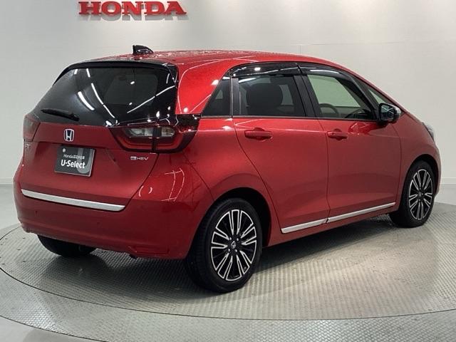 フィット ｅ：ＨＥＶリュクス　Ｈ　ＳＥＮＳＩＮＧ　革シ－ト　最長５年保証　ワンオーナー　純正ナビ　ＴＶ　Ｒカメラ　マルチビュー　ＢＴオ－ディオ　ＥＴＣ　ＬＥＤライト　ＶＳＡ　シートヒーター　クルコン　アルミ　フォグ　スマートキー（50枚目）