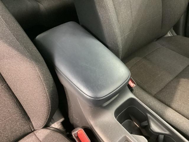 ヴェゼル ｅ：ＨＥＶＸ　Ｈ　ＳＥＮＳＩＮＧ　最長５年保証　ワンオーナー　ナビＶＸＭ－２１５ＶＦＥｉ　ＴＶ　Ｒカメラ　ＢＴオ－ディオ　ＤＶＤ　ＥＴＣ　ＬＥＤライト　ＶＳＡ　クルコン　アルミ　フォグ　スマートキー　盗難防止装置（27枚目）