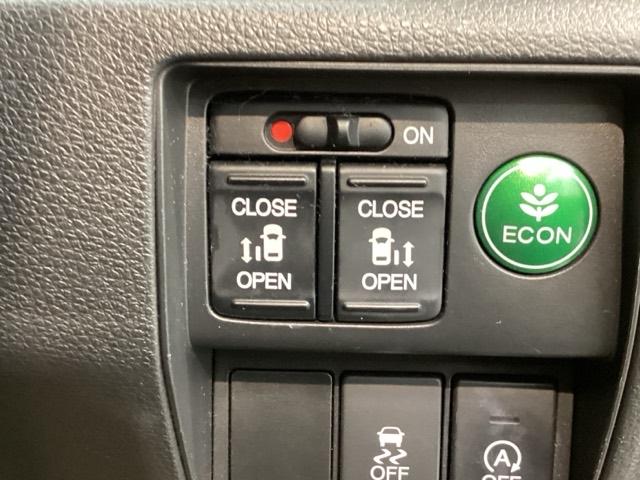 オデッセイ アブソルート・ＥＸ　あんしんＰＫＧ　１年保証　純正ナビ　ＴＶ　Ｒカメラ　ＢＴオ－ディオ　ＤＶＤ　ＥＴＣ　ＬＥＤライト　両側電動ドア　ＶＳＡ　電動シ－ト　クルコン　アルミ　スマ－トキ－　盗難防止装置　整備記録簿　ＡＡＣ（12枚目）