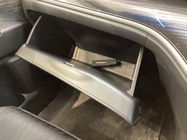 オデッセイ アブソルート・ＥＸ　あんしんＰＫＧ　１年保証　純正ナビ　ＴＶ　Ｒカメラ　ＢＴオ－ディオ　ＤＶＤ　ＥＴＣ　ＬＥＤライト　両側電動ドア　ＶＳＡ　電動シ－ト　クルコン　アルミ　スマ－トキ－　盗難防止装置　整備記録簿　ＡＡＣ（27枚目）