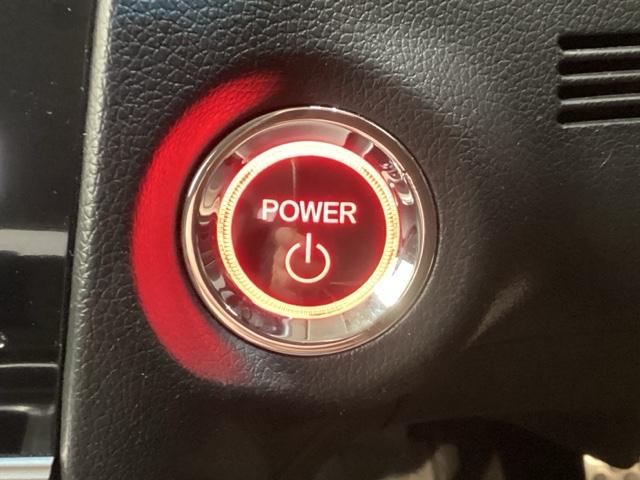 シャトル ハイブリッドＸホンダセンシング　最長５年保証　ナビＶＸＭ－１９４ＶＦｉ　ＴＶ　Ｒカメラ　ＢＴオ－ディオ　ＤＶＤ　ＥＴＣ　ＬＥＤライト　ＶＳＡ　シ－トヒ－タ－　クルコン　アルミ　スマ－トキ－　盗難防止装置　整備記録簿　ＡＡＣ　横滑抑制（14枚目）